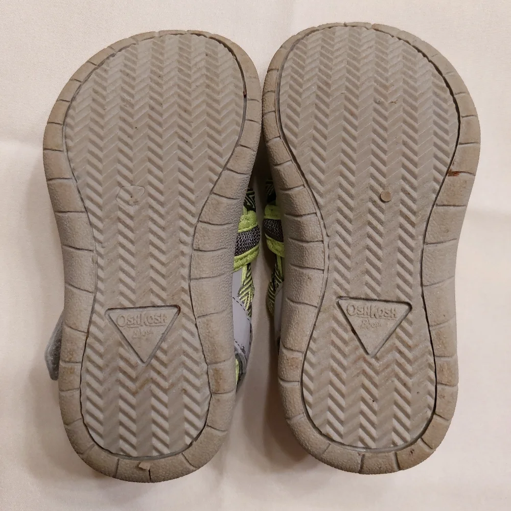 OshKosh Everplay Flexible Outsole Bump Toe Sandal Shoe Neon Green Toddler 7 EUC